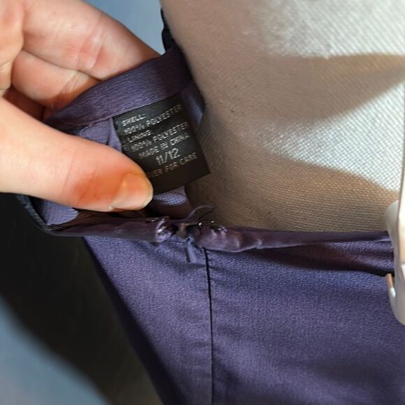 Express Purple Midi Pencil Skirt for Cocktail Events - Picture 3 of 4